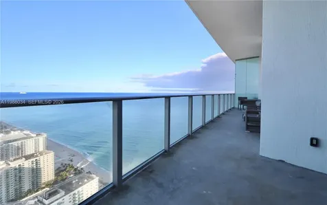 4111 S Ocean Drive Hollywood FL 33019