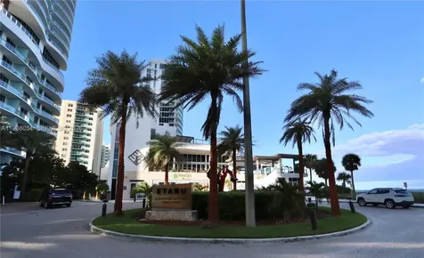 4111 S Ocean Drive Hollywood FL 33019