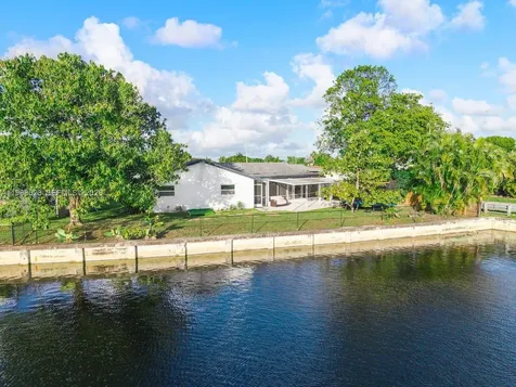 6701 NW 98th Avenue Tamarac FL 33321