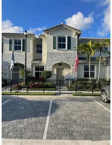 1879 SE 27th Terrace Homestead FL 33035