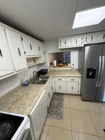 220 SW 9th Avenue Hallandale Beach FL 33009
