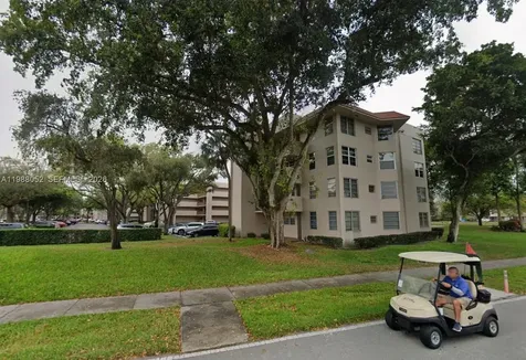 1811 Sabal Palm Drive Davie FL 33324