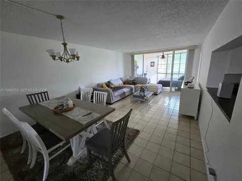 1811 Sabal Palm Drive Davie FL 33324