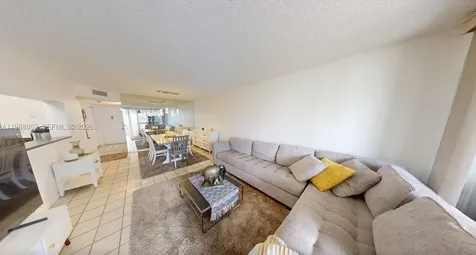 1811 Sabal Palm Drive Davie FL 33324