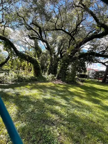 605 Ives Dairy Road Miami FL 33179