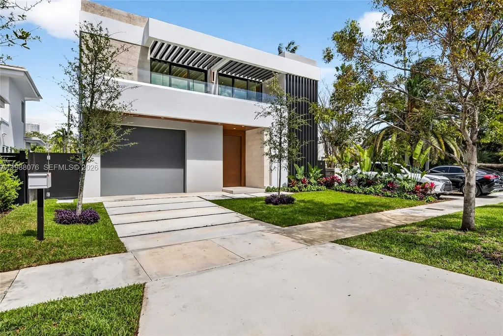 609 SW 24th Road Miami FL 33129