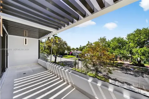 609 SW 24th Road Miami FL 33129