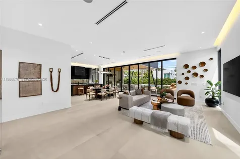 609 SW 24th Road Miami FL 33129