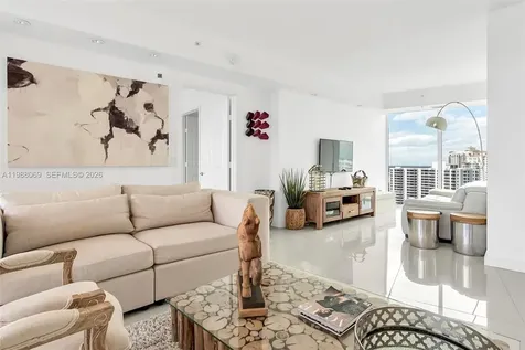 3370 Hidden Bay Drive Aventura FL 33180