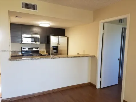 8180 Geneva Court Doral FL 33166