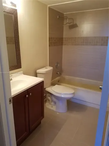 8180 Geneva Court Doral FL 33166