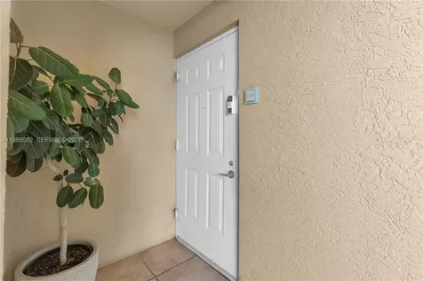 3340 NE 190th Street Aventura FL 33180