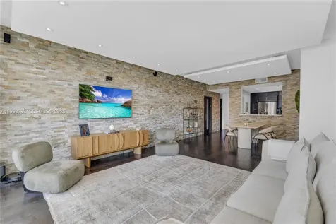 3340 NE 190th Street Aventura FL 33180