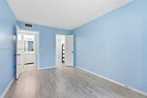 199 Prescott J Deerfield Beach FL 33442