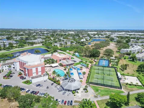 199 Prescott J Deerfield Beach FL 33442