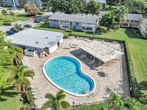 199 Prescott J Deerfield Beach FL 33442