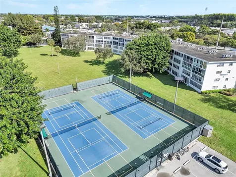 199 Prescott J Deerfield Beach FL 33442