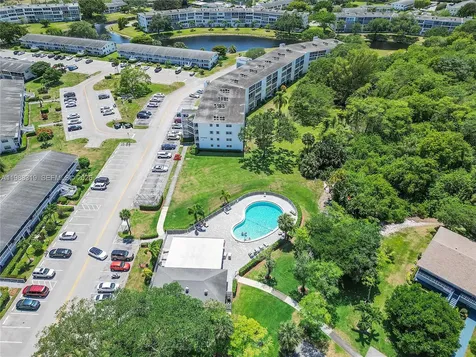 199 Prescott J Deerfield Beach FL 33442