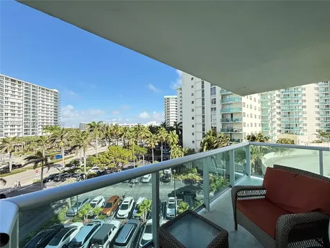 3901 S Ocean Drive Hollywood FL 33019