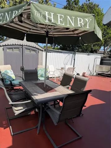 4347 E 9th Court Hialeah FL 33013