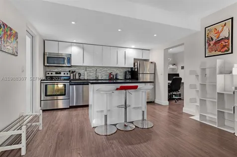 1117 Meridian Avenue Miami Beach FL 33139