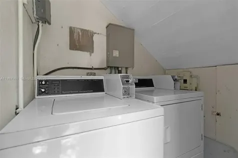 1117 Meridian Avenue Miami Beach FL 33139