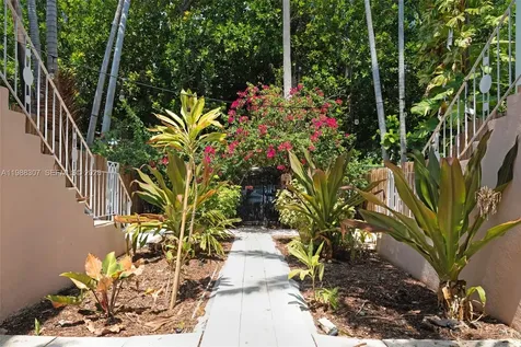 1117 Meridian Avenue Miami Beach FL 33139