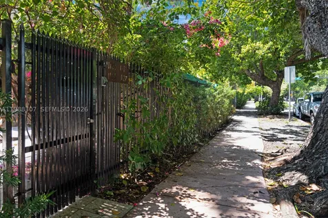 1117 Meridian Avenue Miami Beach FL 33139