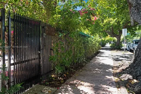 1117 Meridian Avenue Miami Beach FL 33139