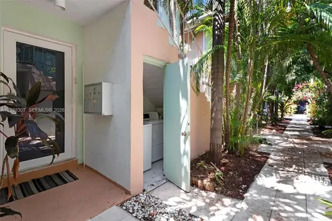 1117 Meridian Avenue Miami Beach FL 33139