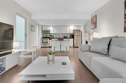 1117 Meridian Avenue Miami Beach FL 33139
