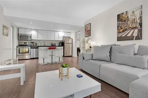 1117 Meridian Avenue Miami Beach FL 33139