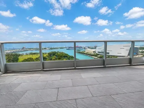 900 Biscayne Boulevard Miami FL 33132