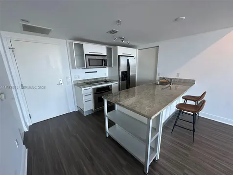185 SW 7th Street Miami FL 33130
