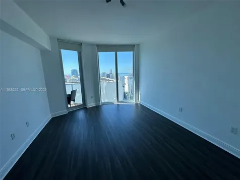 185 SW 7th Street Miami FL 33130