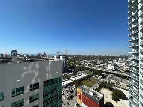 185 SW 7th Street Miami FL 33130