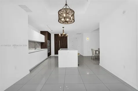 851 NE 1st Avenue Miami FL 33132