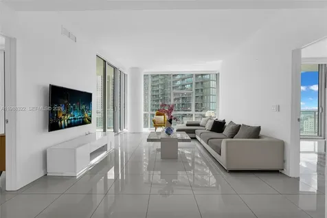 851 NE 1st Avenue Miami FL 33132