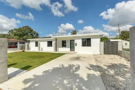 14520 Carver Drive Miami FL 33176