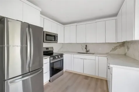 14520 Carver Drive Miami FL 33176
