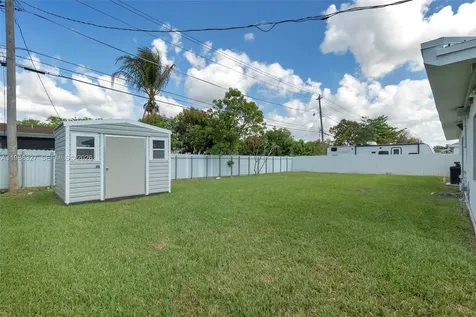 14520 Carver Drive Miami FL 33176