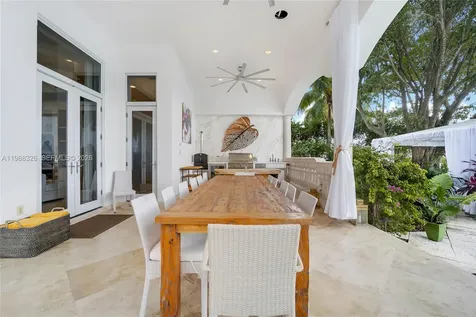 100 Palm Avenue Miami Beach FL 33139