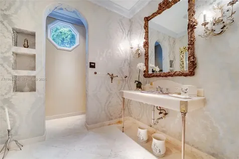 100 Palm Avenue Miami Beach FL 33139