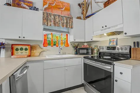 21040 SW 85th Pass Cutler Bay FL 33189