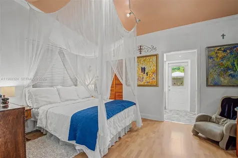21040 SW 85th Pass Cutler Bay FL 33189