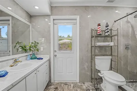 21040 SW 85th Pass Cutler Bay FL 33189