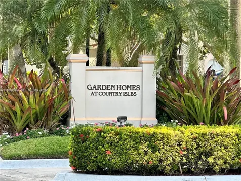1367 Seagrape Circle Weston FL 33326