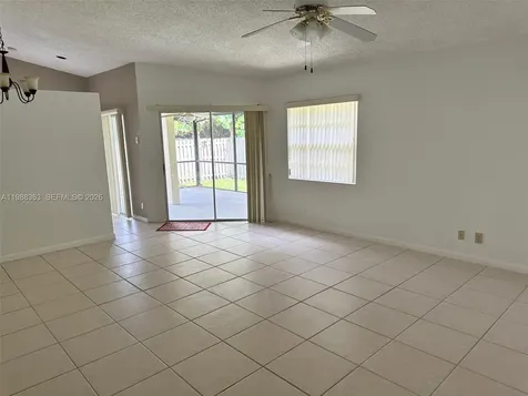 1367 Seagrape Circle Weston FL 33326