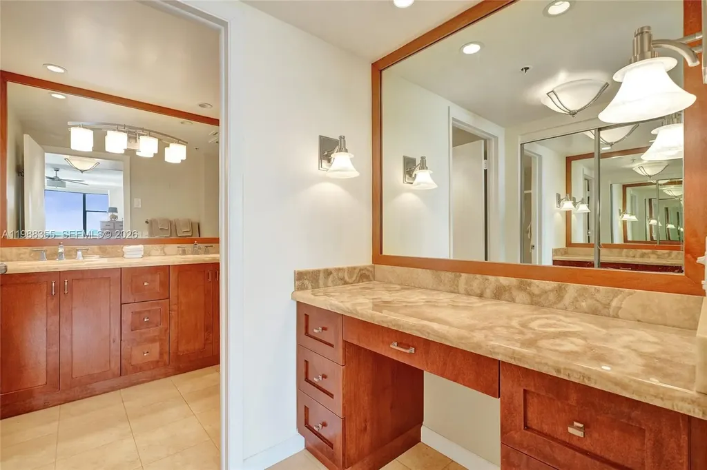 4001 Hillcrest Drive Hollywood FL 33021