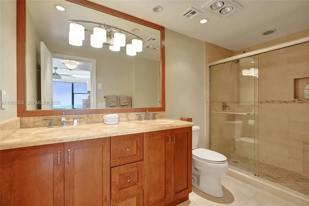 4001 Hillcrest Drive Hollywood FL 33021